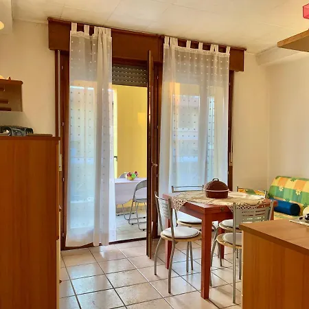 Apartmán Yellow Apt *